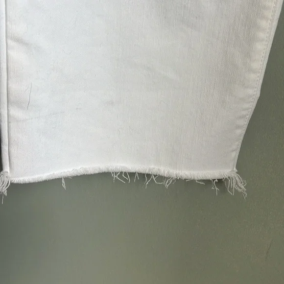 NWOT Banana Republic white  raw hem  girlfriend jeans size 29 - Picture 3 of 5